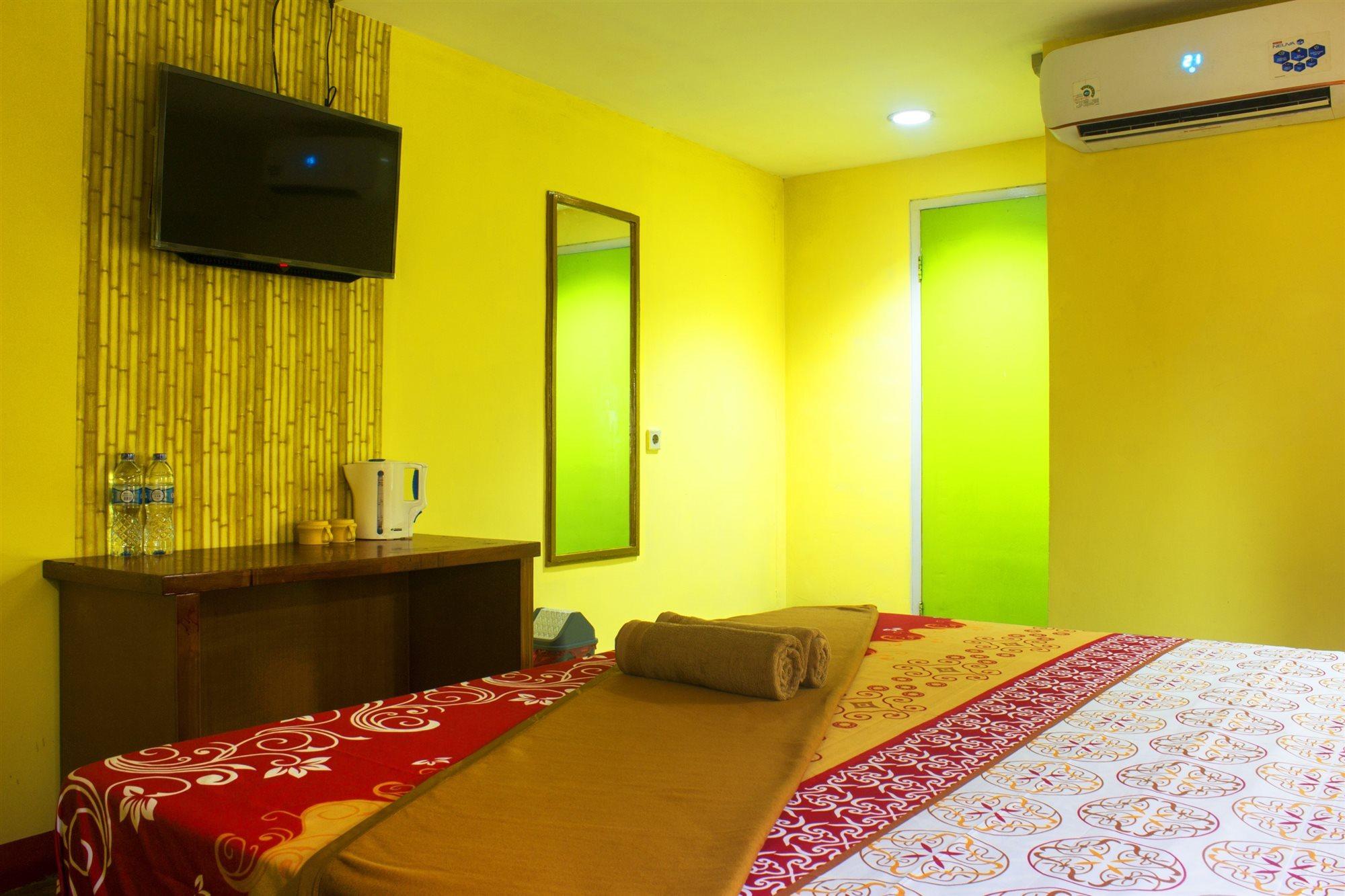 New Priok Indah Syariah Hotel Jakarta Exterior photo